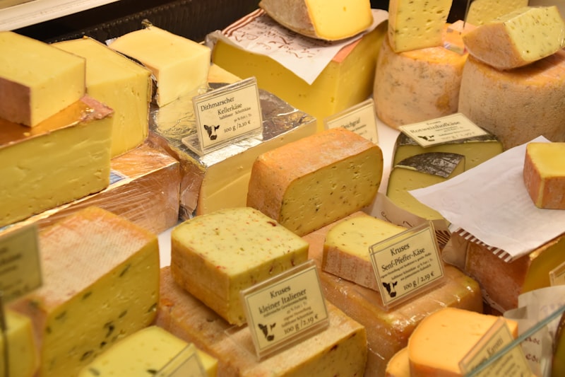 Aged Cheddar Block (200g)